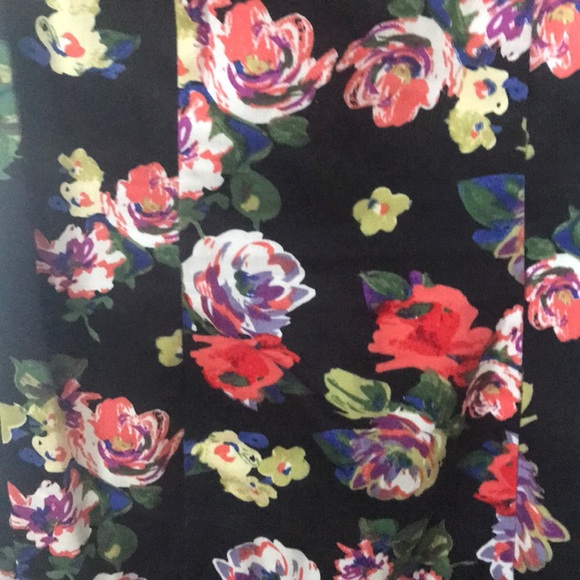 Sexy pin-up style dress - Picture 3 of 5